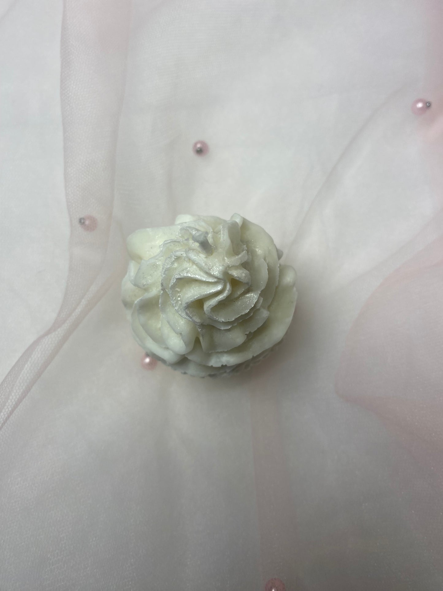 Mini vanilla shimmer cupcake candle