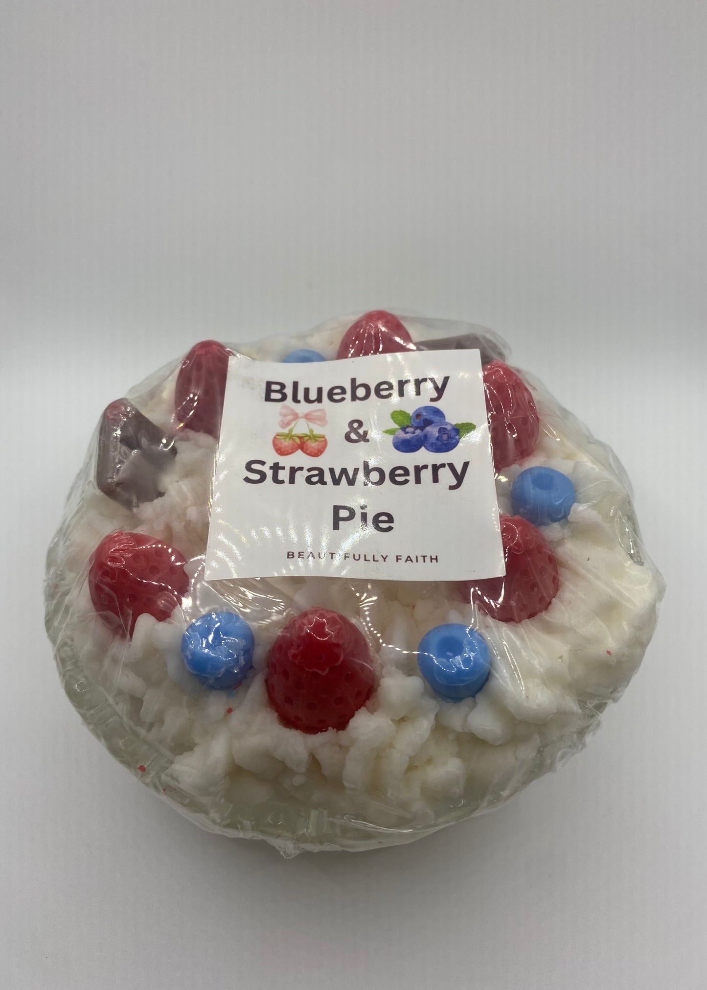 Blueberry and strawberry pie whipped decorative dessert soy wax candle in crystal dish