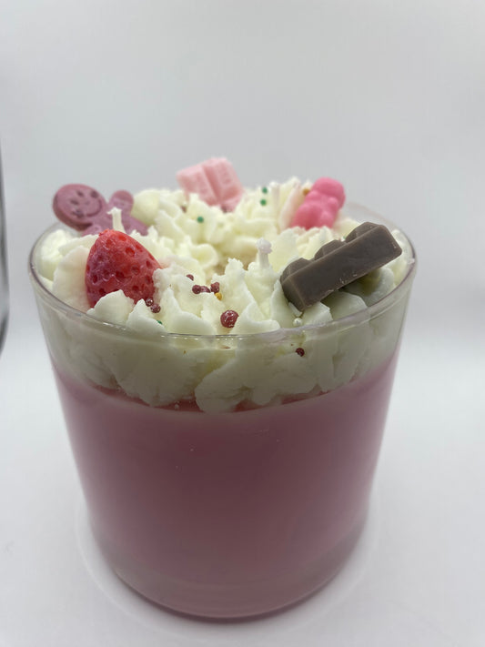 Christmas vanilla scented frosted with candy toppings soy wax candle