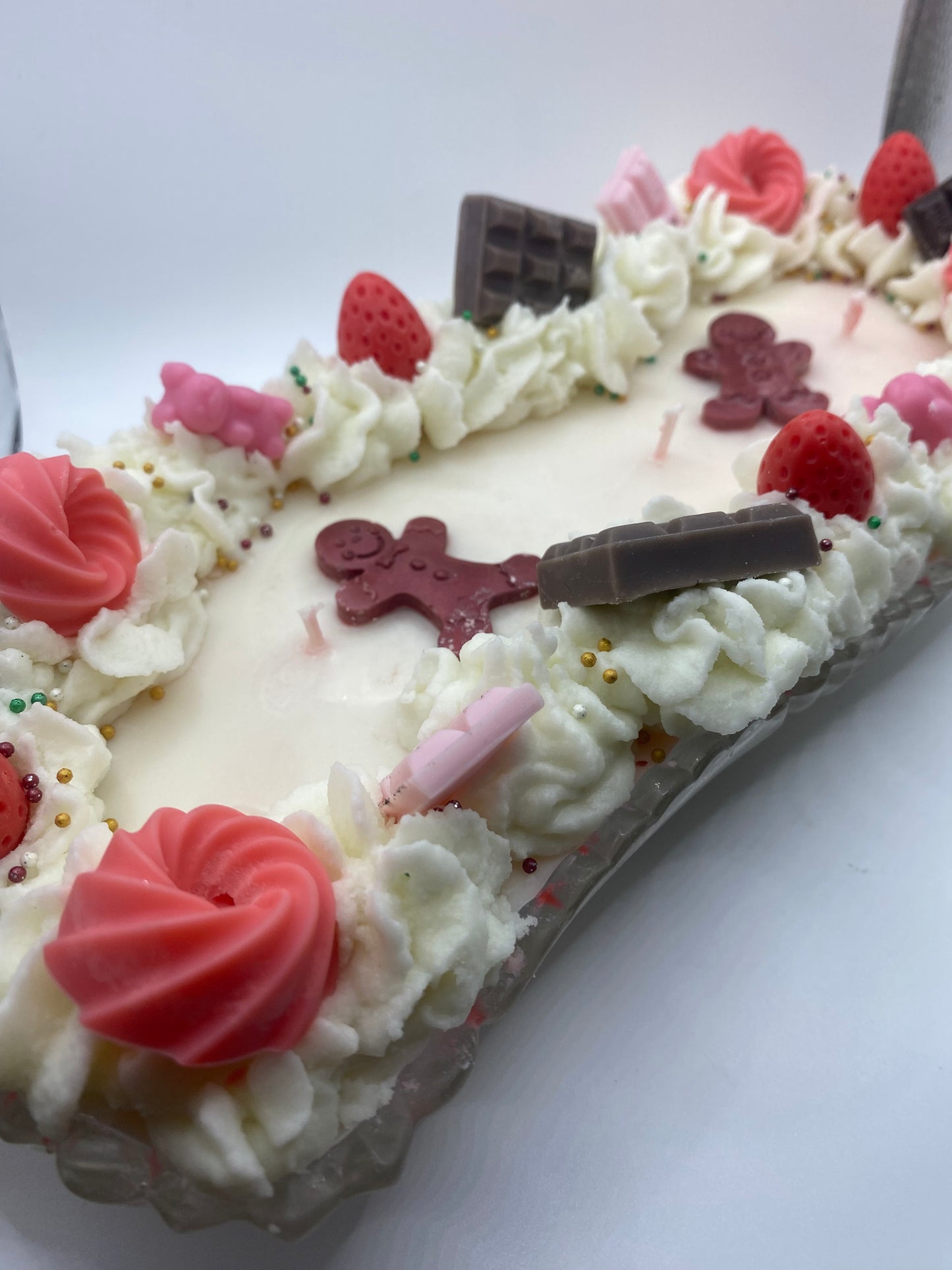 Frosted Christmas dessert lrg crystal dish soy wax candle cinnamon scented