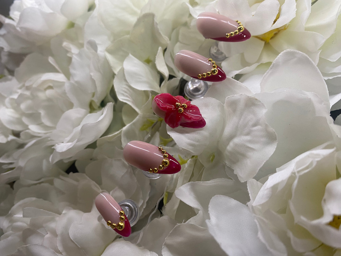 Bold Bloom – 3D Flower Press-On French tip Nail Set with Gold Accents
