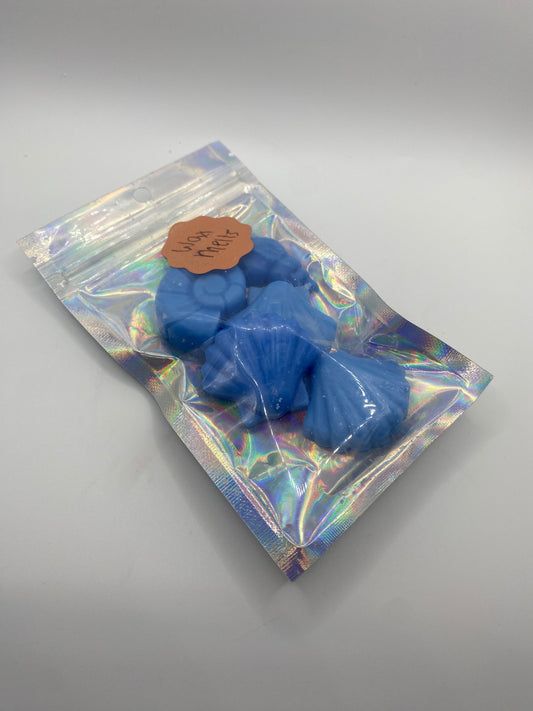 Ocean breeze scented soy wax melts
