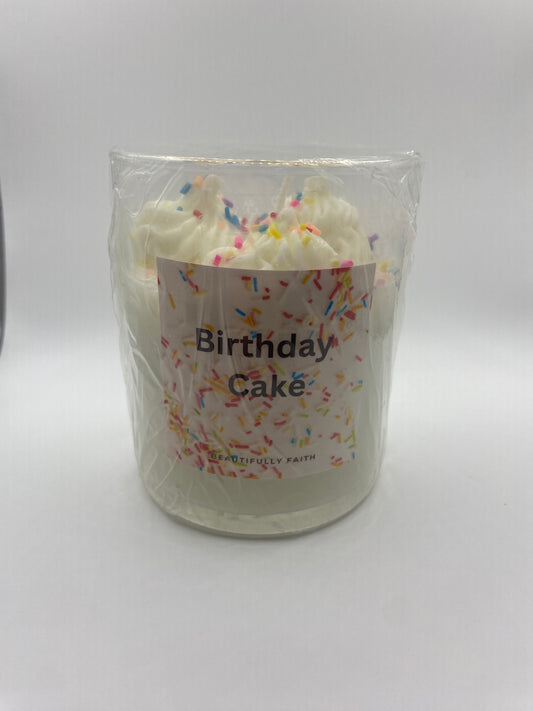 Birthday cake vanilla scented 8oz candle