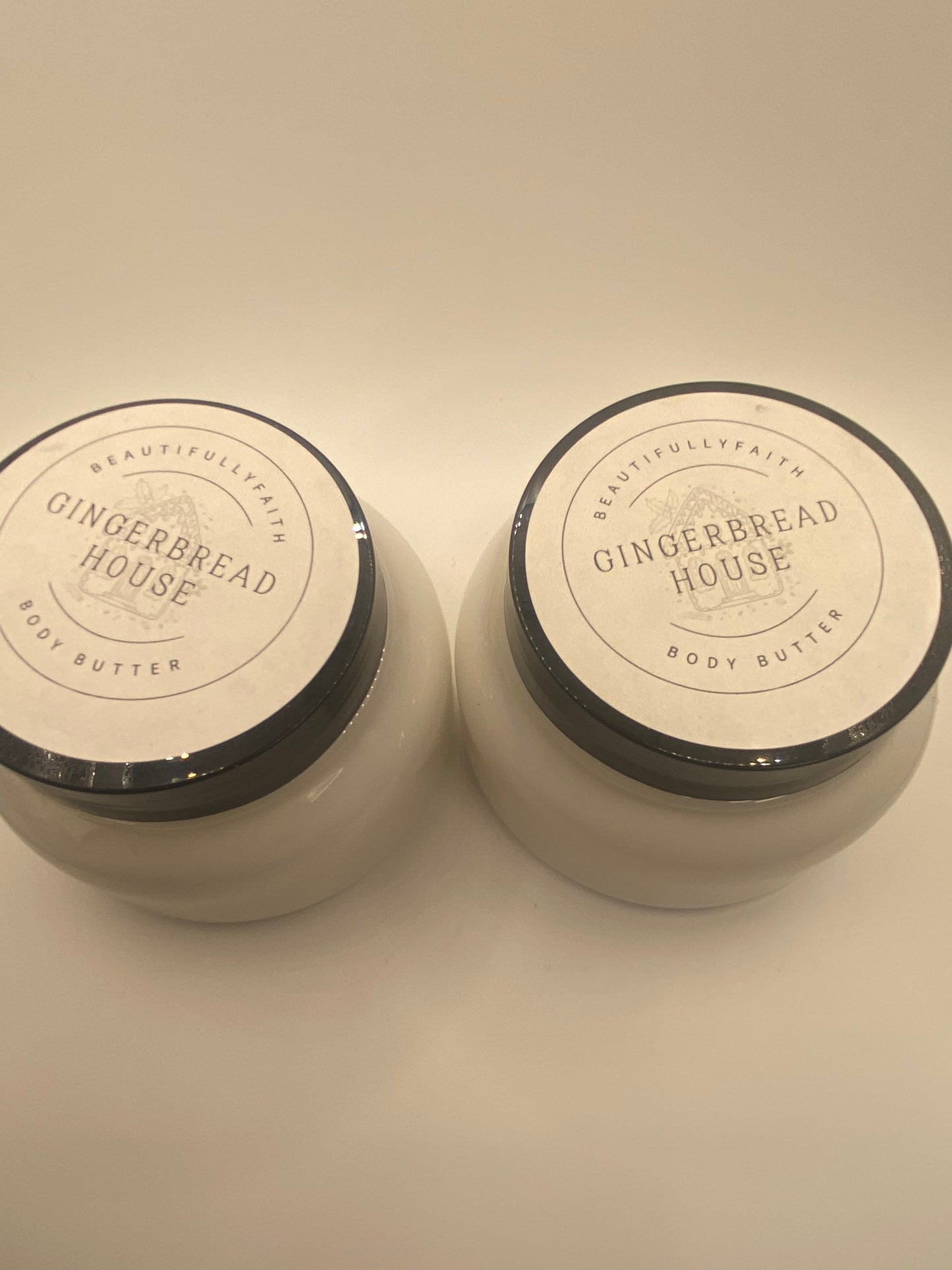 Gingerbread House-Scented lotion