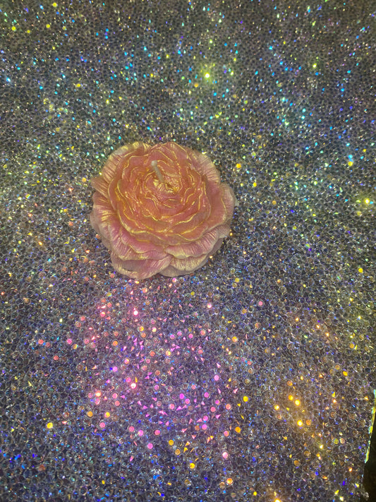 Handcrafted Rose mini candle – Pink & Gold Shimmer
